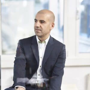 Amir Roughani Experte Nachhaltigkeit Zukunft der Mobilität & Grüne Technologie Zukunftsredner
